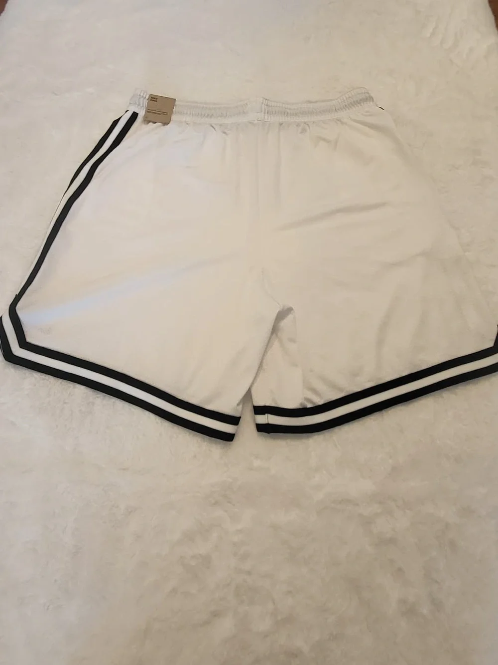 Nike Dri-fit DNA Men's White Athletic Shorts XXL NWT